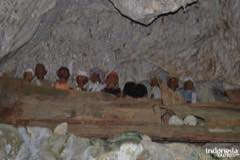 gallery/tampang_allo/tampang-allo-cave-tombs-06.jpg
